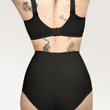 Smoothing Briefs black
