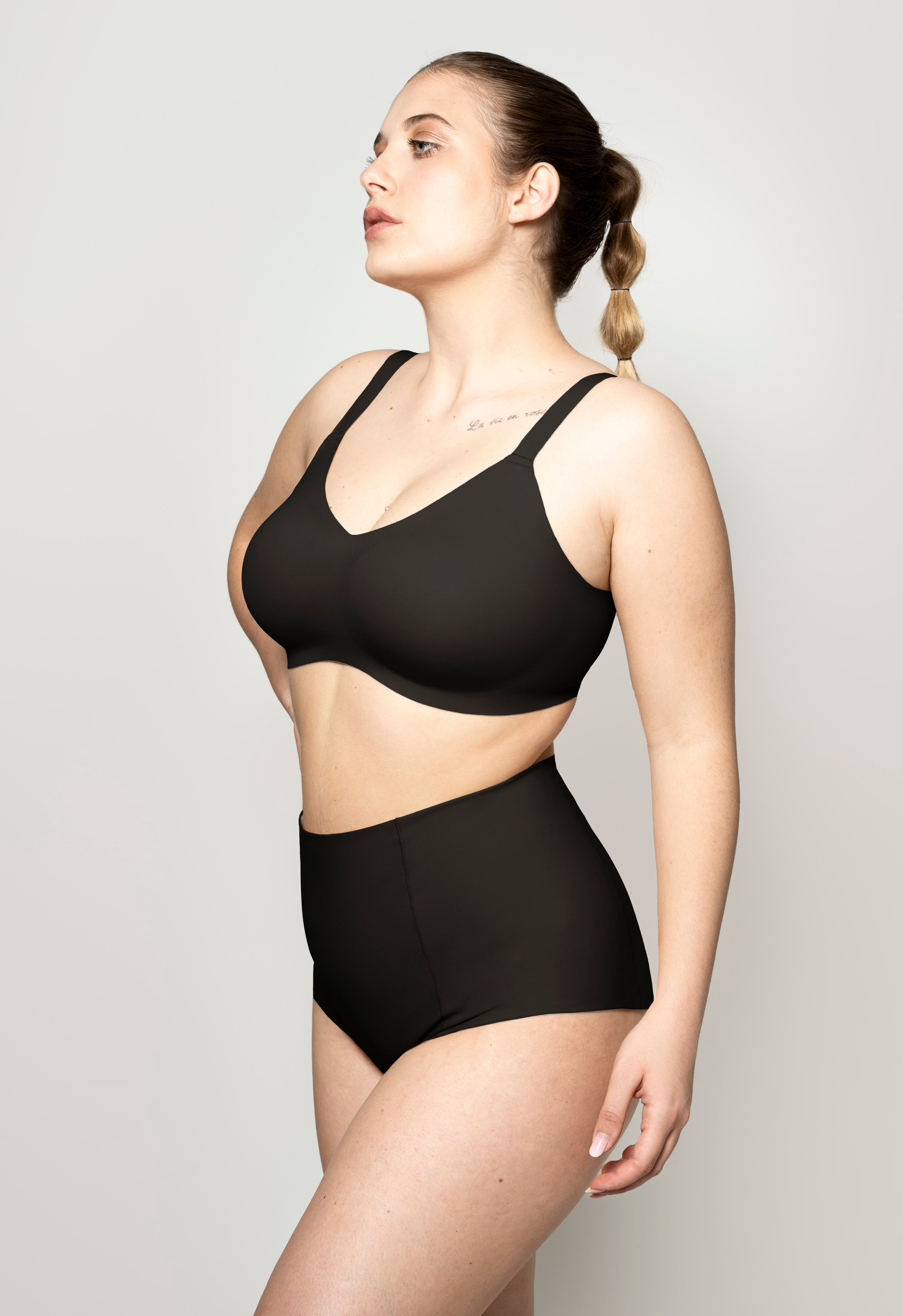 Smoothing Briefs black